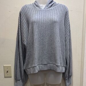 Ambrielle Light Gray Ribbed Women's Sweater